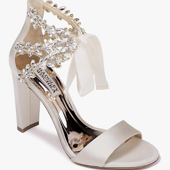 Badgley Mischka Cream Heels with Crystal Embellishments - Picture 1 of 12